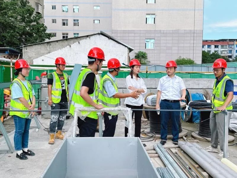 公司黨委書記、執行董事朱軍一行到中江縣人民醫院建設項目檢查指導工作